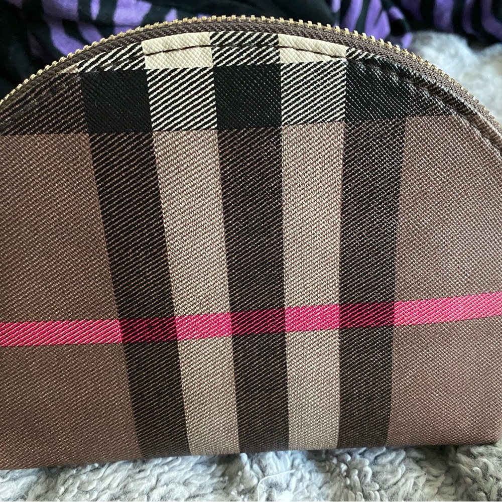 Make up Pouch - Picture 5 of 8